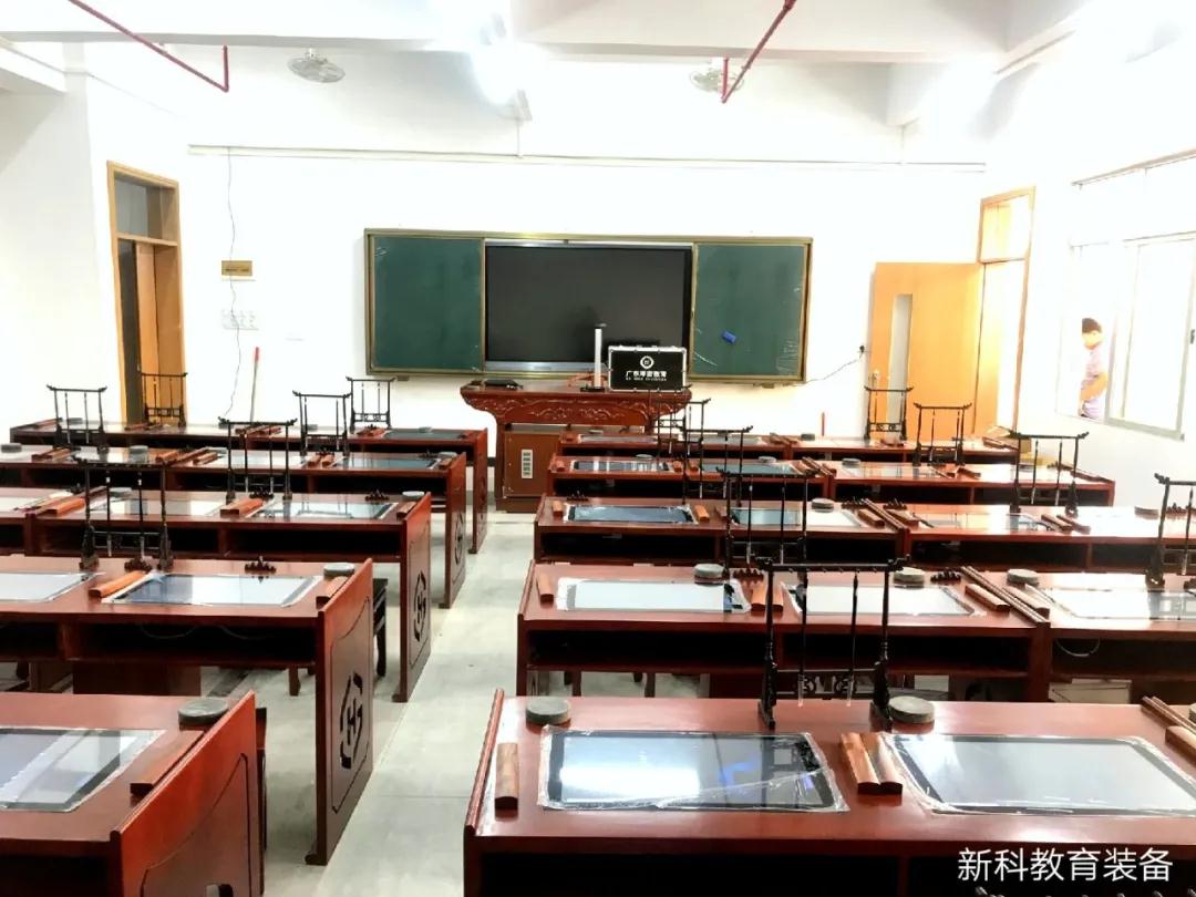 <a  target='1' style='font-size:14px; font-weight:bold; color:#0080ff;'>數字書(shū)法教室</a>